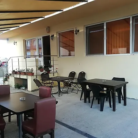 Axel Guest house 2*