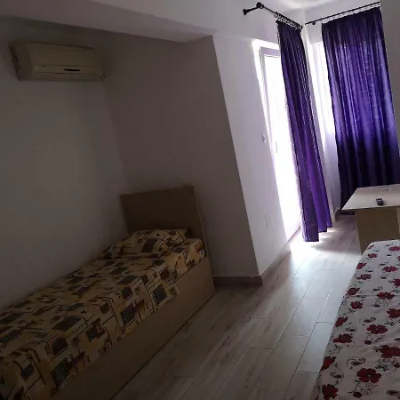Axel Guest house
